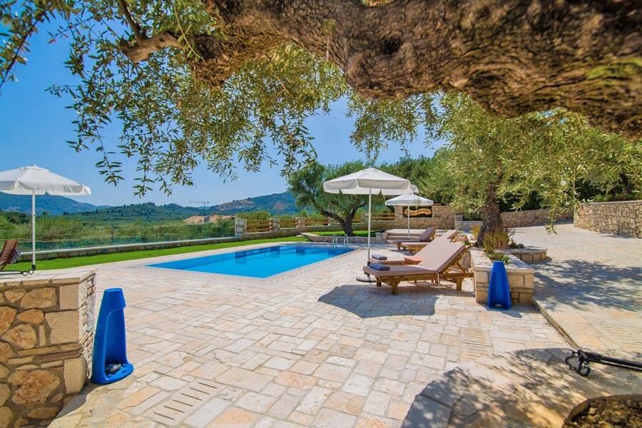 Villa Vakis private pool Zakynthos